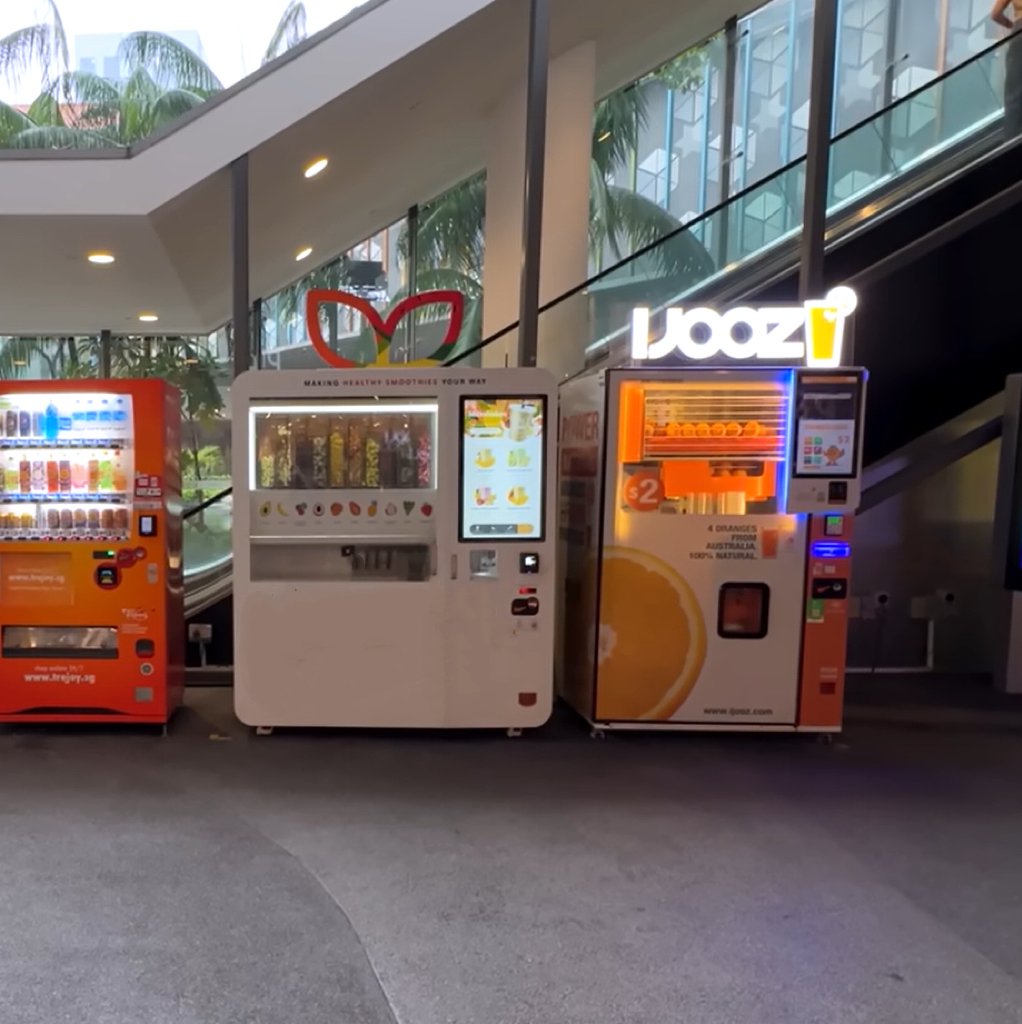 YumBoxs smoothie vending machine project photo