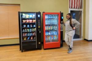 Yumboxs Snack Vending machine Customer picture